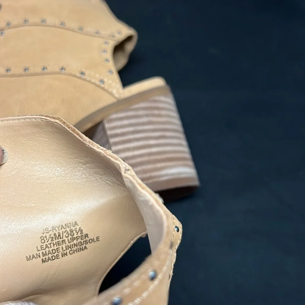 Jessica Simpson leather wedge tie  sandals size 8.5 EUC
